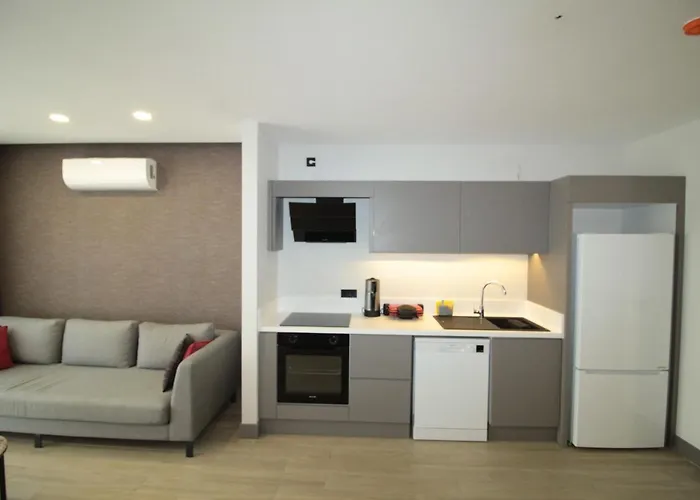 Отель A'la Grand *